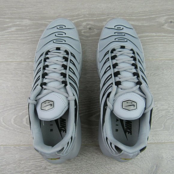 Nike Air Max Plus TN Grey Black Running Shoes - Picture 7 of 8